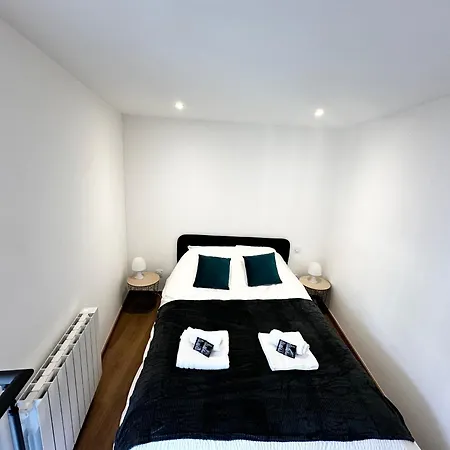 Place Saint Paul Triplex 19m2 Appartement *