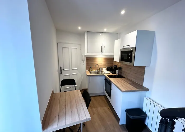 Place Saint Paul Triplex 19m2 Apartamento *